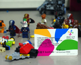跟著阿鎧老師邊學邊玩：事情沒有對與錯，只看我們如何教！