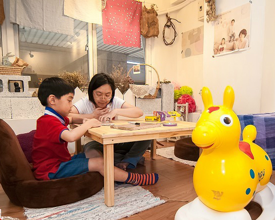 陪孩子玩桌遊、動動腦！骰子人遊戲咖啡館(南勢角店)