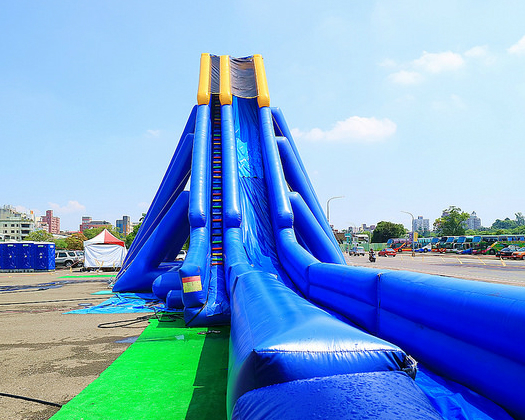 【回嘉玩水趣-城市滑水道園遊會】挑戰極限滑水道！ 2017/07/15~2017/07/23